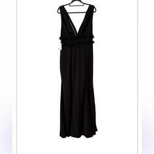 NWT Jarlo Chloe  Maxi Ruffle Romantic Live Island Deep V Sexy Black Dress Size M